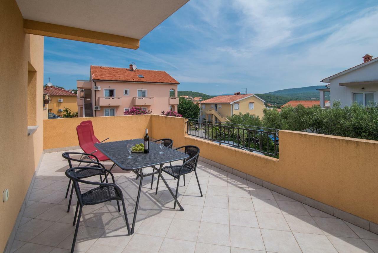 Apartments Sanjin Kornić Exterior foto